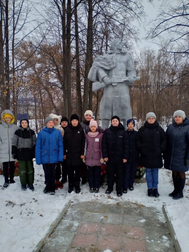 Церемония возложения цветов к памятнику &amp;quot;Неизвестного солдата&amp;quot;.